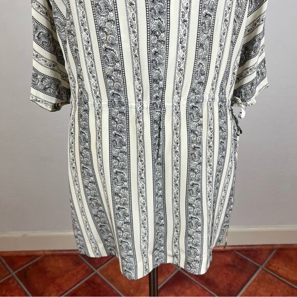 Elizabeth & James Pattern Silk Shift Dress - Picture 4 of 8